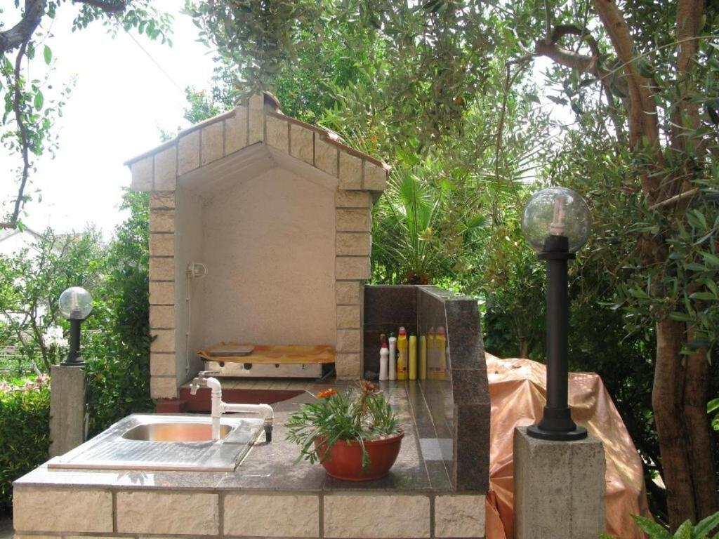 Apartments Zdenka - Garden Terrace Barbat na Rabu Kültér fotó